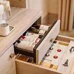 Bijal Bed & Breakfast Side