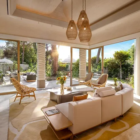 Bijal Nocleg ze śniadaniem 5*